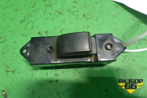 Кнопка стеклоподъёмника (задней левой) (MR587880) для Mitsubishi Lancer-9  с 2003-2008г
