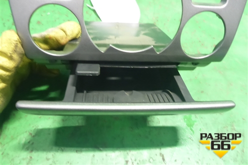 Пепельница передняя (9658691077) для Peugeot 408 с 2012г