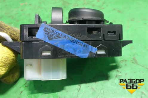 Переключатель регулировки зеркал (93573C90004X) для Hyundai Creta с 2016г