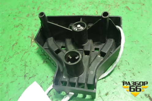 Кронштейн проводки (высоковольтных проводов) (03F905487) для Skoda Yeti с 2009г