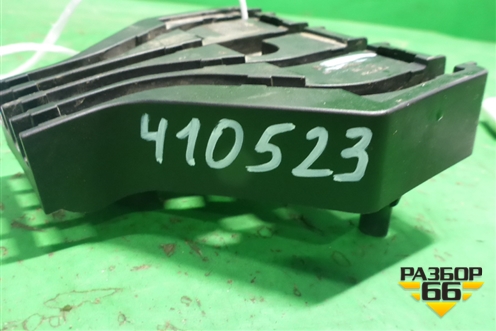Кронштейн проводки (высоковольтных проводов) (03F905487) для Skoda Yeti с 2009г