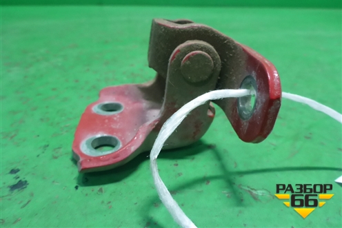 Петля двери передней правой нижняя для Toyota Yaris с 2005-2011г