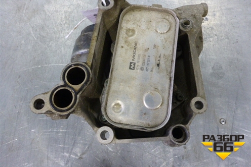 Радиатор масляный (4.2л AVW) (077117021N) для Audi A8 с 1998-2003г