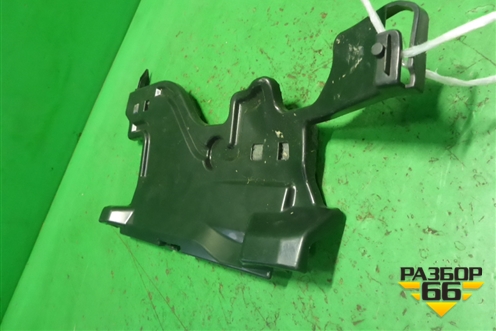 Накладка на торпедо (нижняя левая) (556060D010) для Toyota Yaris с 2005-2011г