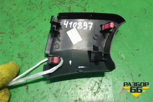 Накладка на торпедо (правая) (554460D020) для Toyota Yaris с 2005-2011г