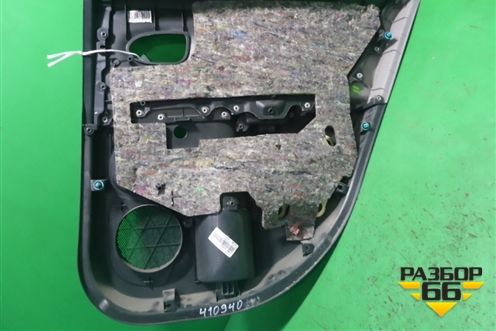 Обшивка двери задней левой под механику (676400D390) для Toyota Yaris с 2005-2011г