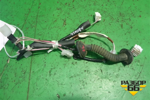 Проводка двери задней левой (мех. стеклоподъемник) (821530D140) для Toyota Yaris с 2005-2011г