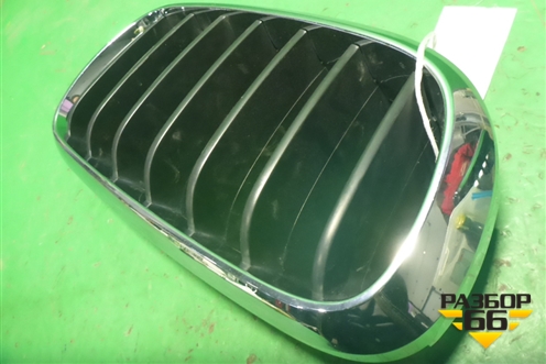 Решетка радиатора правая (7316076) для BMW X5 F15 с 2013г
