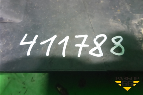 Накладка на порог наружная правая (передняя часть) (DGP000162PCL) для Land Rover Discovery 3 с 2004-2009г