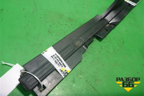 Накладка порога внутренняя правая (с кронштейном) (EMH500140PVJ) для Land Rover Discovery 3 с 2004-2009г
