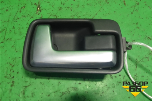 Ручка внутренняя двери передней правой (FVC500126) для Land Rover Discovery 3 с 2004-2009г