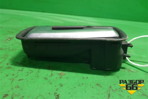 Ручка внутренняя двери задней правой (FVC500126) для Land Rover Discovery 3 с 2004-2009г