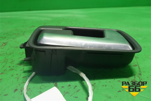 Ручка внутренняя двери задней левой (FVC500136) для Land Rover Discovery 3 с 2004-2009г