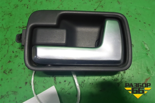Ручка внутренняя двери задней левой (FVC500136) для Land Rover Discovery 3 с 2004-2009г