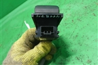 Кнопка стояночного тормоза (YUG500320PVJ) для Land Rover Discovery 3 с 2004-2009г