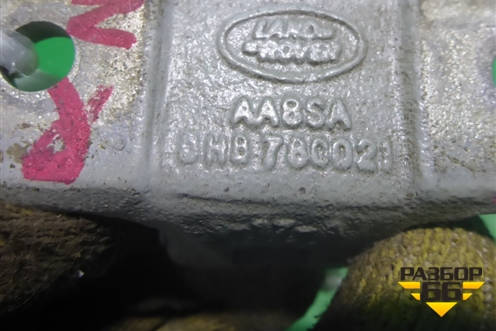 Петля двери багажника (верхней) для Land Rover Discovery 3 с 2004-2009г