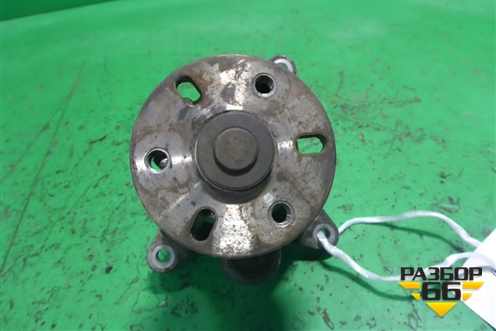Насос водяной помпа (2.7л 276DT) для Land Rover Discovery 3 с 2004-2009г
