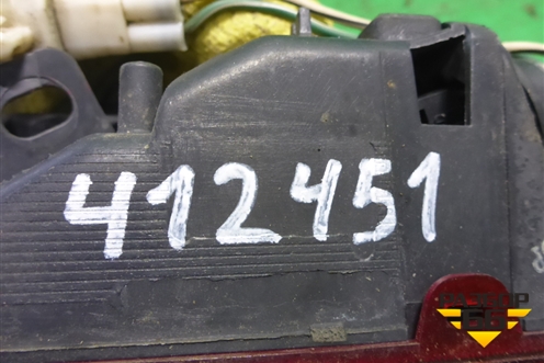 Фонарь задний стоп сигнал (8157042020) для Toyota Rav-4 с 1994-2000г