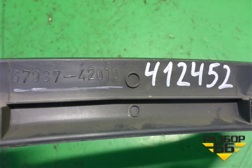 Обшивка двери багажника (верхняя правая) (6793742010) для Toyota Rav-4 с 1994-2000г