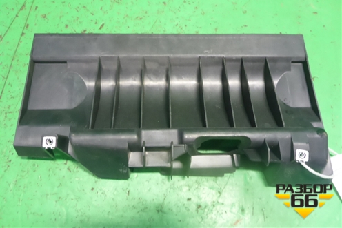 Кронштейн (бардачка) (FCL500260C01) для Land Rover Discovery 3 с 2004-2009г