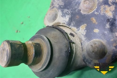Рычаг передний правый (2S613042DA) для Ford Fusion с 2002г