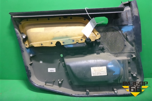 Обшивка двери передней правой под механику для Ford Fusion с 2002г
