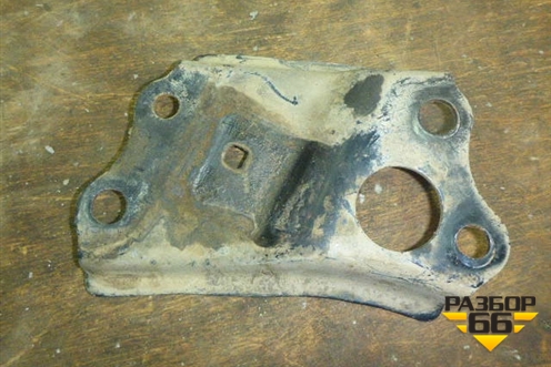 Кронштейн подрамника левый (передний) (5225602010) для Toyota Corolla (E15) с 2006-2013г