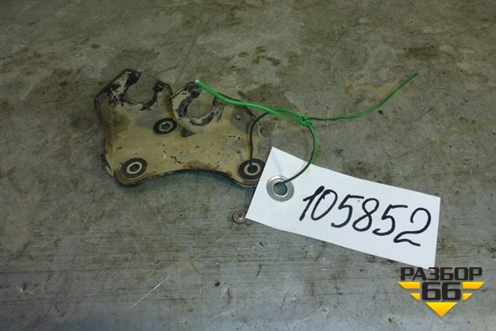 Кронштейн крепления троса КПП (3352452060) для Toyota Corolla (E15) с 2006-2013г