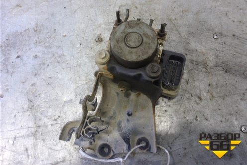 Блок ABS (4451012390) для Toyota Corolla (E15) с 2006-2013г