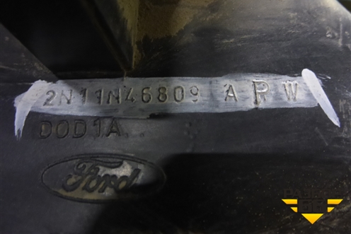 Держатель задней полки левый (2N11N46809APW) для Ford Fusion с 2002г