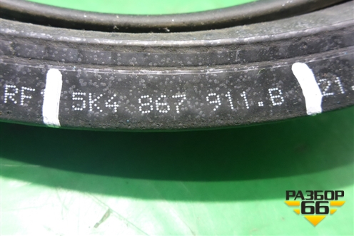 Уплотнитель двери переднй правой (5-ти дверный кузов) (5K4867911B) для Volkswagen Golf VI с 2009-2012г