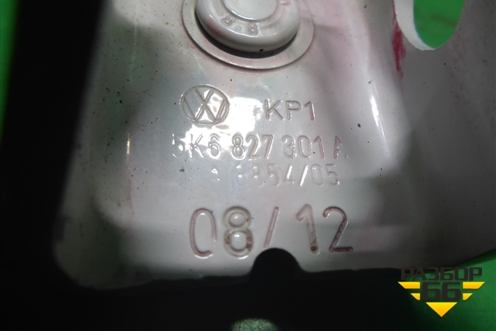 Петля двери багажника (5K6827301A) для Volkswagen Golf VI с 2009-2012г