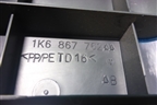 Держатель задней полки правый (1K6867762AA) для Volkswagen Golf VI с 2009-2012г