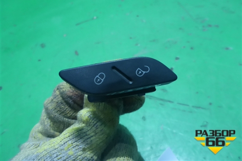 Кнопка центрального замка (5K0962125) для Volkswagen Golf VI с 2009-2012г