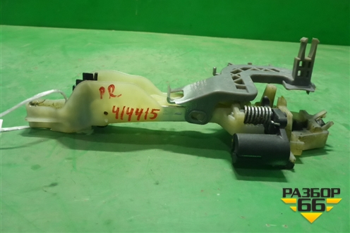 Кронштейн ручки наружной (передней правой) (824953T000) для Kia Quoris с 2012г