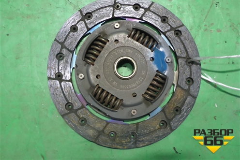 Диск сцепления ( 1.4л CGG) (03C141031) для Volkswagen Golf VI с 2009-2012г