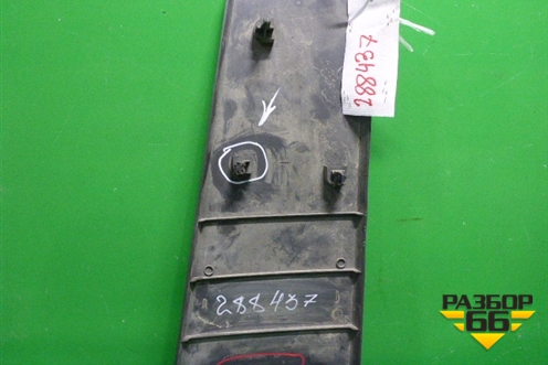 Обшивка стойки центральная нижняя левая (4M51A243W07ADW) для Ford Focus 2 с 2005-2008г