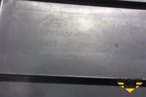 Обшивка стойки центральная нижняя правая (4M51A243W06ADW) для Ford Focus 2 с 2005-2008г