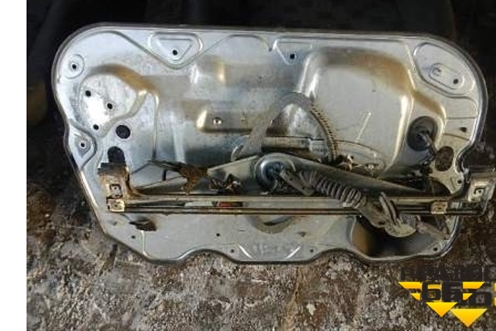 Стеклоподъёмник электрический передний правый (5ти дверный кузов) для Ford Focus 2 с 2005-2008г