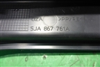 Держатель задней полки левый (лифтбэк) (5JA867761A) для Skoda Rapid с 2013г