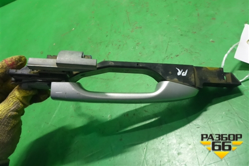 Ручка наружная двери передней правой (в сборе) для Honda CR-V(RM) с 2012г