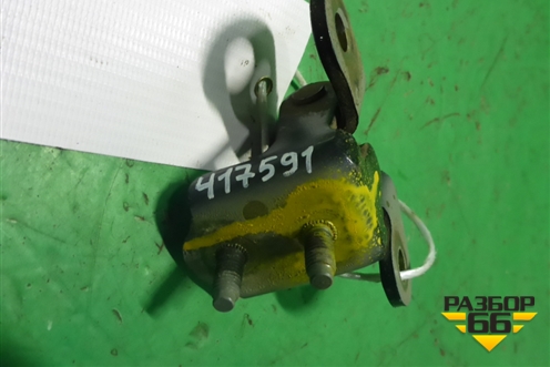Петля двери задней левой верхняя (T116206010) для Chery Tiggo (T11) с 2005г