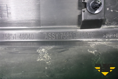 Накладка на порог наружная правая (7585048040) для Lexus RX 350 c 2015г
