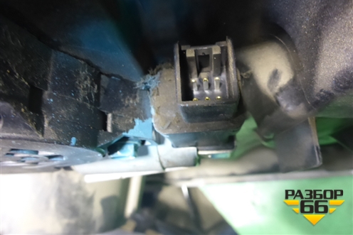 Стеклоподъёмник электрический задний правый (EG217297X) для Mazda CX 7 с 2006-2012г