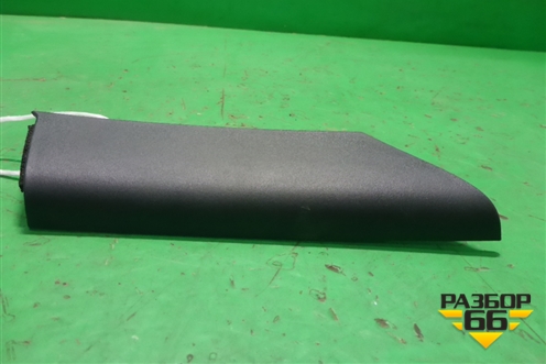 Накладка двери передней правой уголок для Mazda CX 7 с 2006-2012г