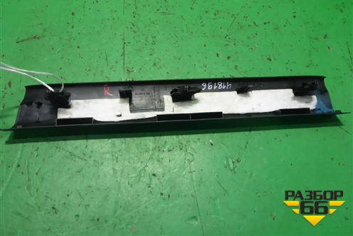 Накладка порога внутренняя переднего правого (EG2168710) для Mazda CX 7 с 2006-2012г