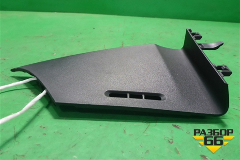 Накладка на торпедо (боковая верхняя правая) (EG2168169) для Mazda CX 7 с 2006-2012г