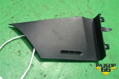 Накладка на торпедо (боковая верхняя правая) (EG2168169) для Mazda CX 7 с 2006-2012г