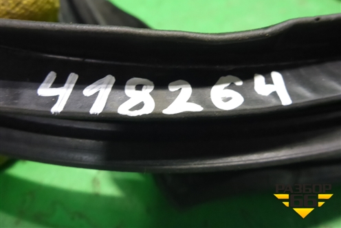 Уплотнитель двери задней левой для Mazda CX 7 с 2006-2012г