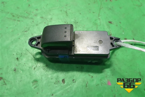 Кнопка стеклоподъёмника (задняя) (EH6266380) для Mazda CX 7 с 2006-2012г